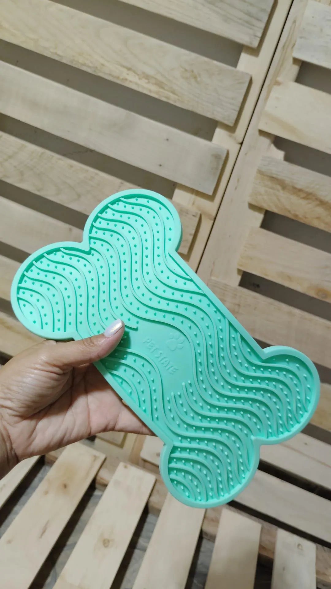 Silicone Dog Lick Mat: Anxiety Relief & Slow Feeder