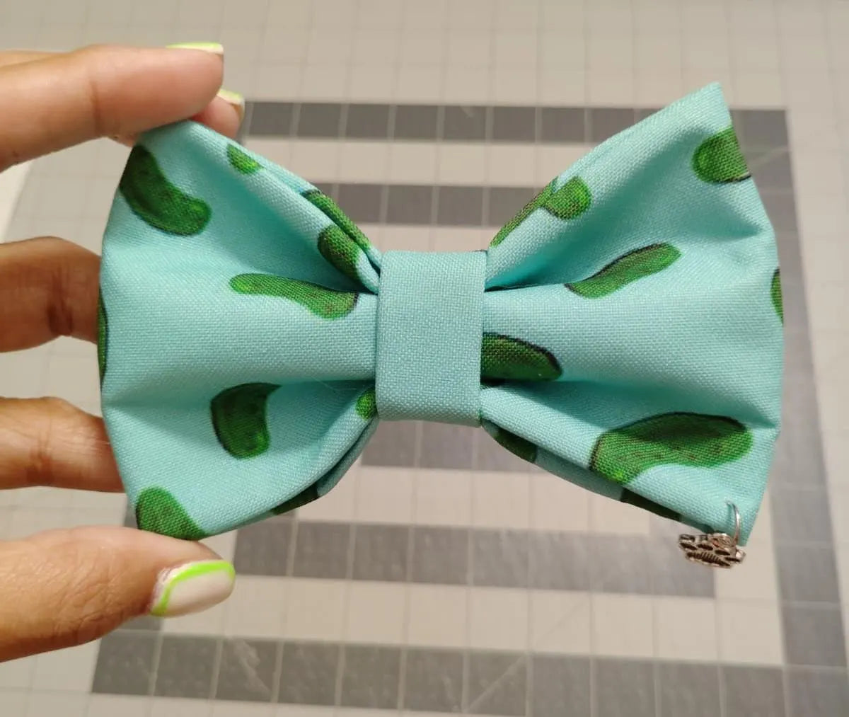 Over-the-Collar Dog Bow Ties – Fun Prints for Every Pup Personality