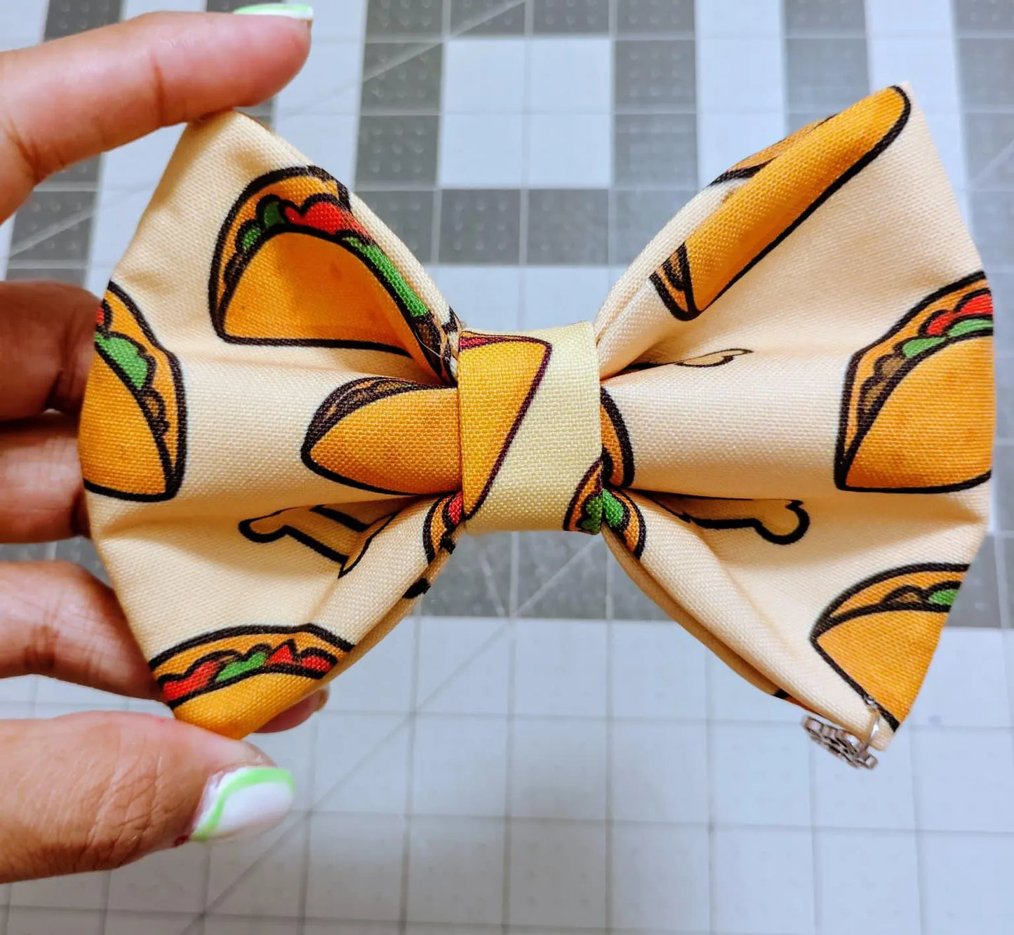 Over-the-Collar Dog Bow Ties – Fun Prints for Every Pup Personality